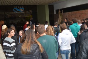 Alumnos de la escuela EET 34 "Gral. Enrique Mosconi", de María Grande (Entre Ríos)